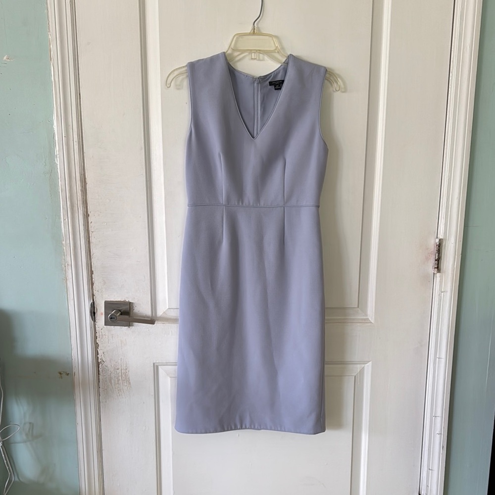 Elegant Sleeveless Lavender Dress